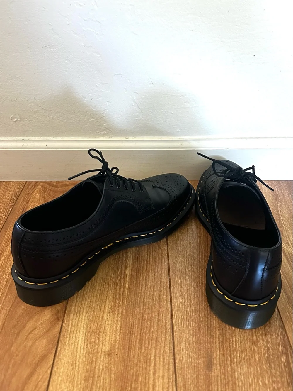 Dr. Air Wave Marten 3989 brogue shoe